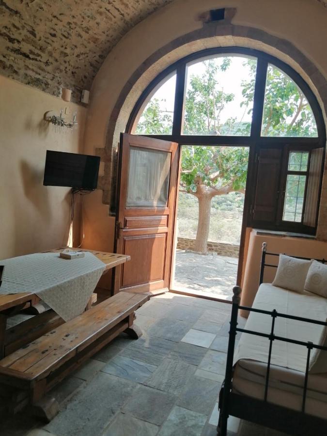 Guesthousekamara Монемвазия Экстерьер фото
