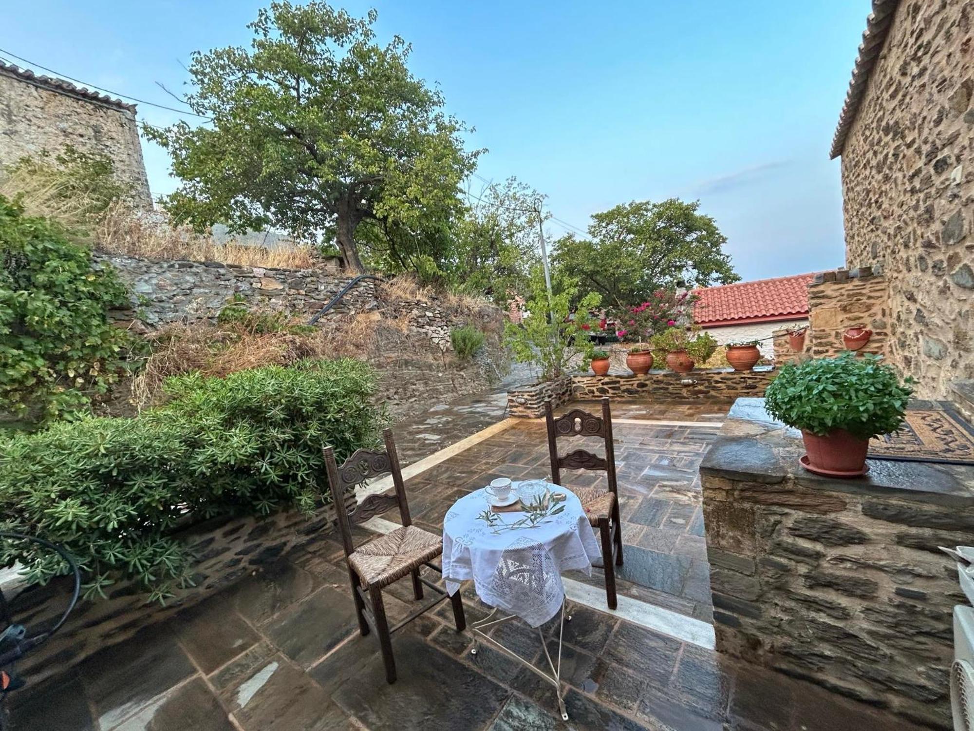 Guesthousekamara Монемвазия Экстерьер фото