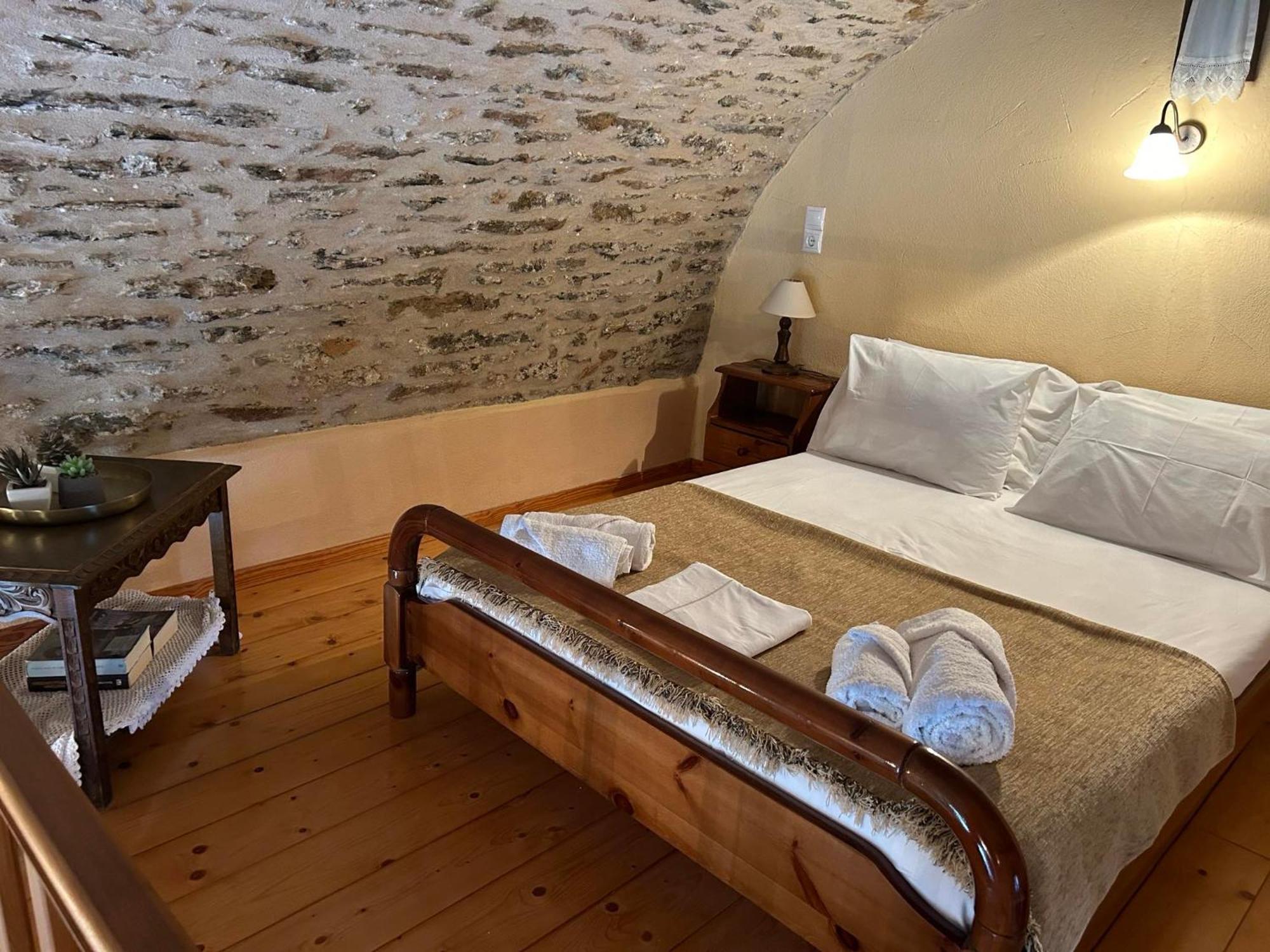 Guesthousekamara Монемвазия Экстерьер фото