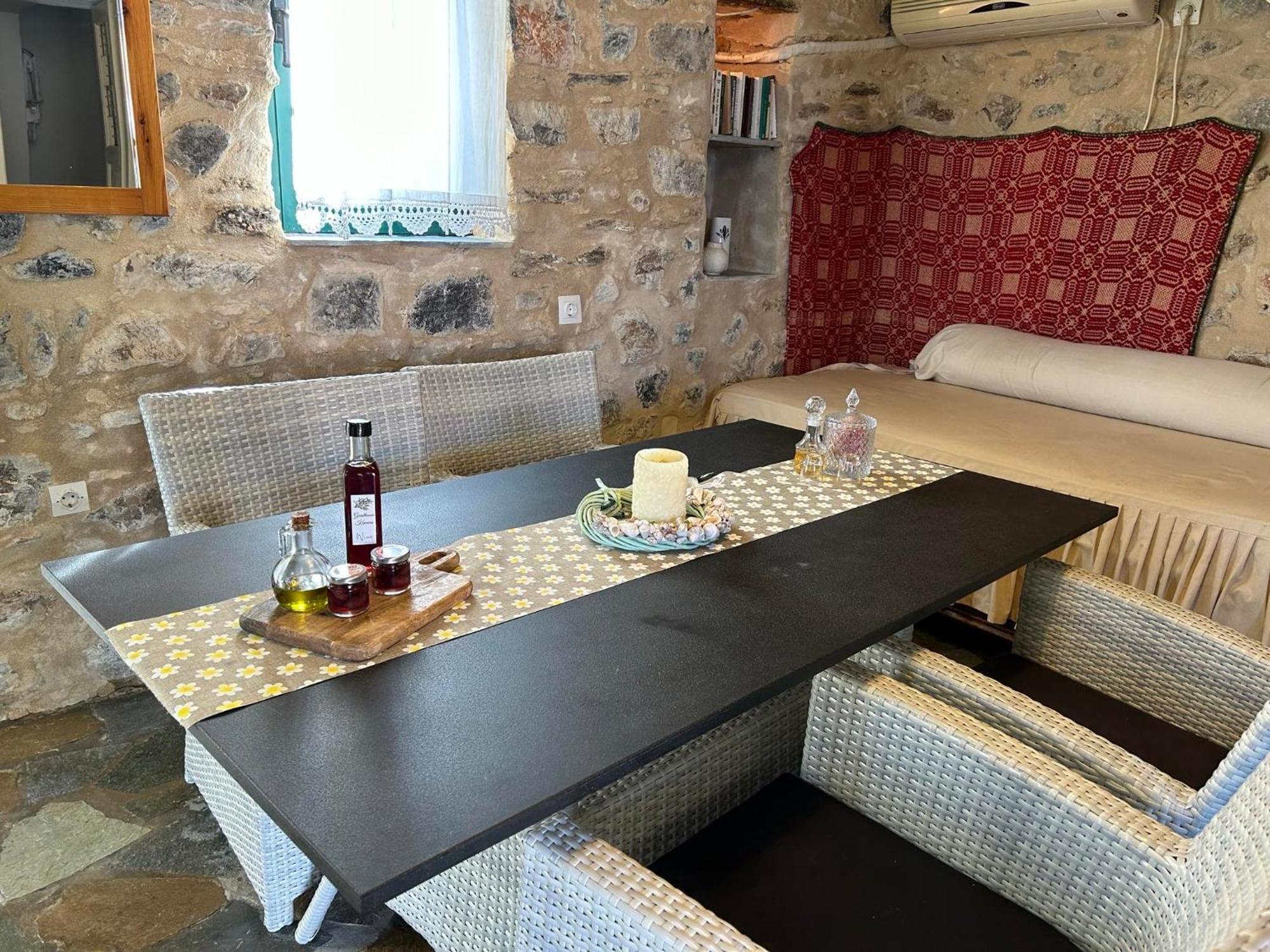 Guesthousekamara Монемвазия Экстерьер фото